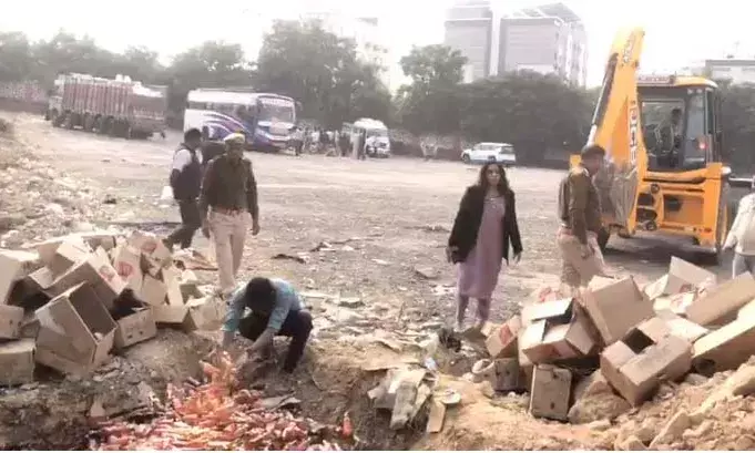 नाथद्वारा और श्रीनाथजी पुलिस ने नष्ट की 1925 लीटर अवैध शराब