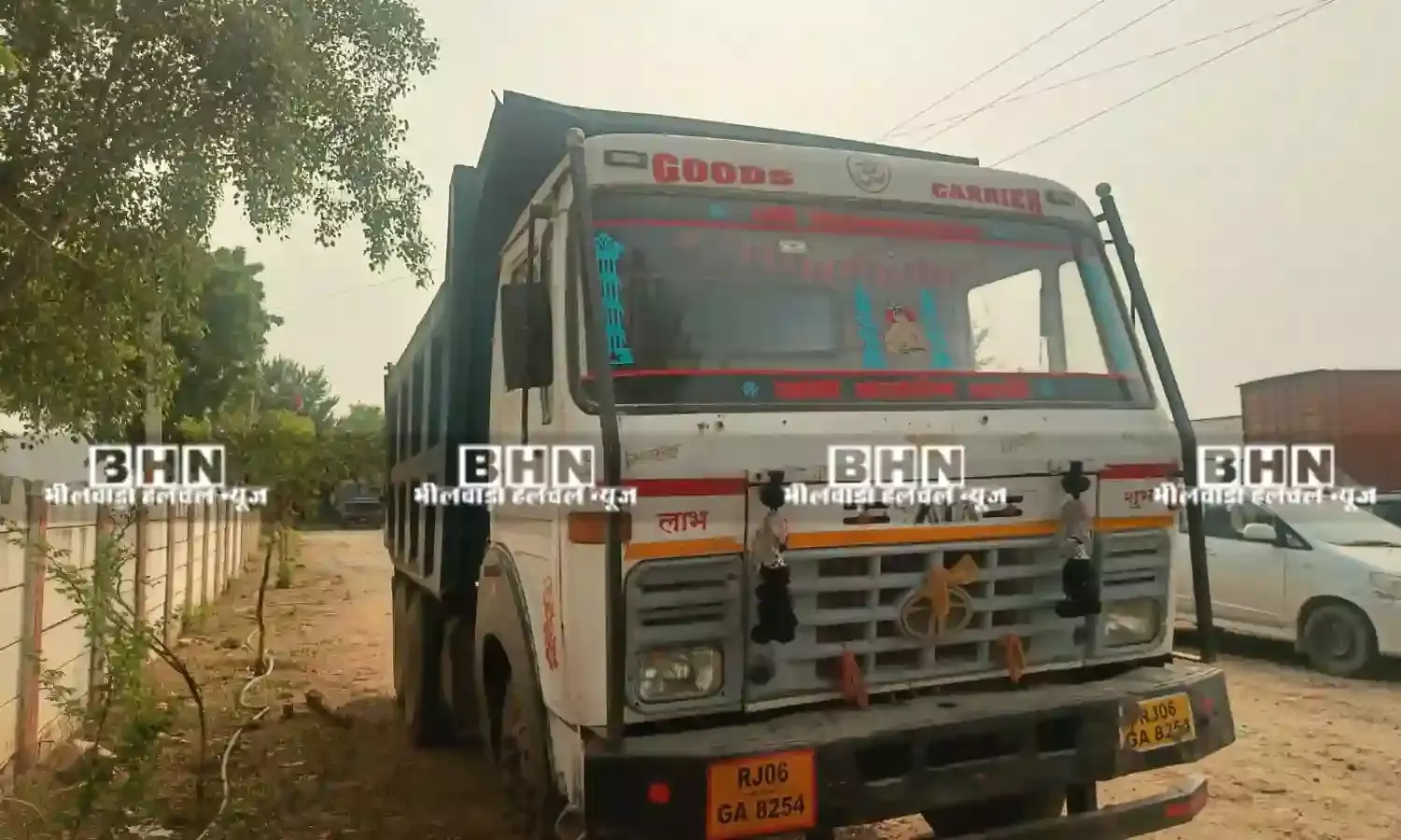 रायला में अवैध मिट्टी से भरा डंपर पकड़ा, डंपर मालिक पर ₹1लाख 3 हजार का जुर्माना रायला में अवैध मिट्टी से भरा डंपर पकड़ा, डंपर मालिक पर ₹1लाख 3 हजार का जुर्माना