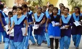 सरकारी स्कूल की छात्राओं को ‘आपकी बेटी योजना’ के तहत खाते में ट्रांसफर होंगे 2500 रुपए