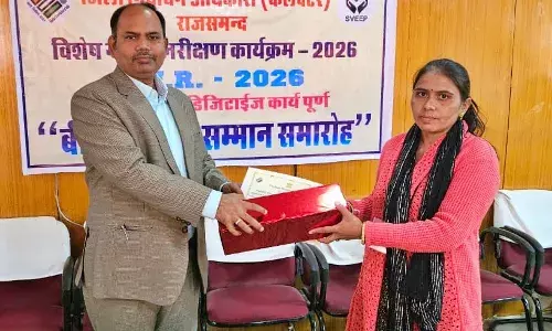 एसआईआर में उत्कृष्ट कार्य करने वाले दस बीएलओ को किया सम्मानित