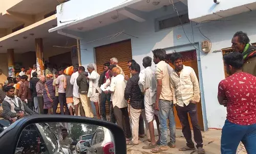 डबल इंजन की सरकार में खाद के लिए मचा महासंग्राम: जाड़ावत