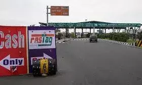 टोल पर डबल पैसे देने से बचने के आसान तरीके