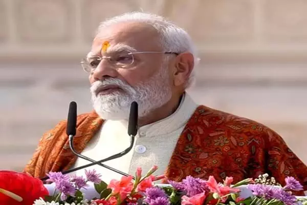 राम मंदिर में ध्वजारोहण संपन्न, प्रधानमंत्री मोदी बोले– ‘संपूर्ण विश्व आज राममय’