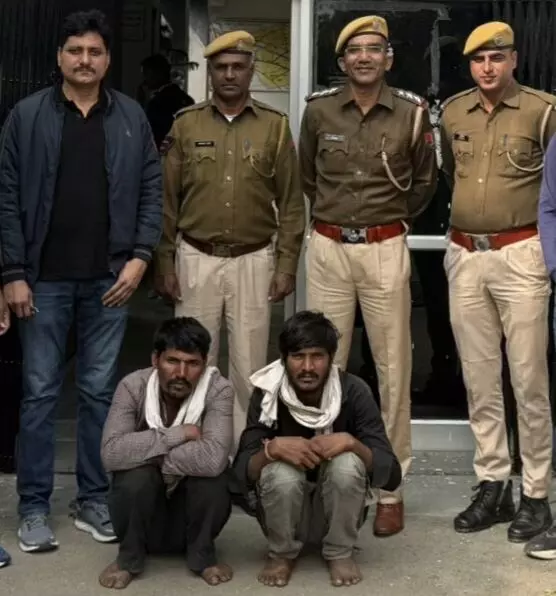 फरार दो वांछित आरोपित गिरफ्तार, दस-दस हजार रुपये का घोषित था ईनाम