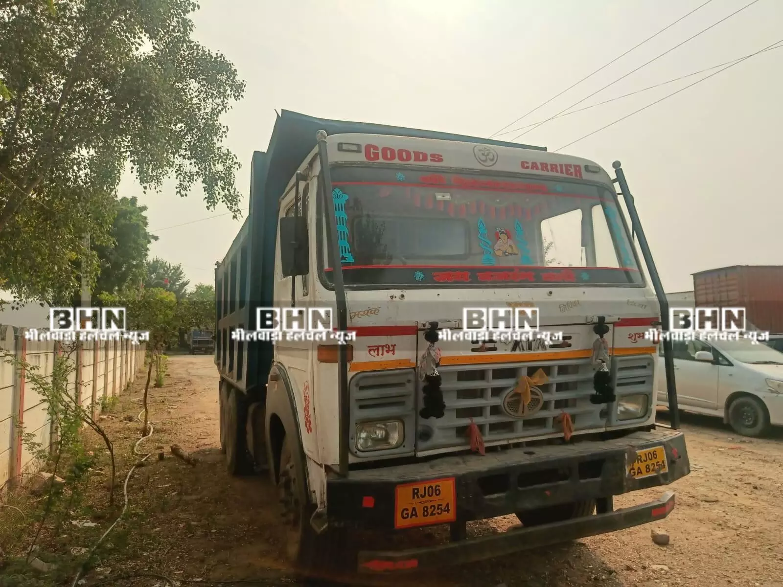 रायला में अवैध मिट्टी से भरा डंपर पकड़ा, डंपर मालिक पर ₹1लाख 3 हजार का जुर्माना