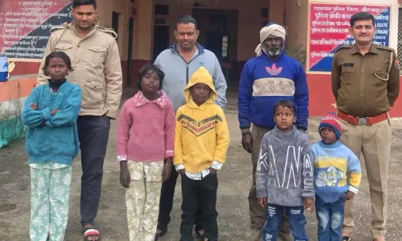 तिलस्वा में पुलिस बनी अभिभावक, दो वर्षों से पाँच लावारिस बच्चों का उठा रही है जिम्मा