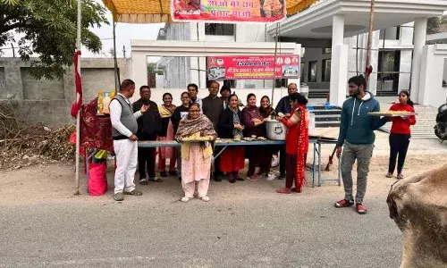 सद्गुरू स्वामी टेऊँराम चौथ मासिक अवतरण दिवस पर बांटा अन्नक्षैत्र व जल सेवा की