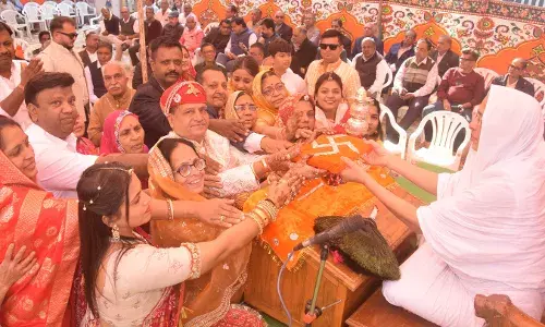 आर्यिका प्रसन्नमति माता का चातुर्मास निष्ठापन कर सेक्टर 11 सन्मति निलय में किया प्रवेश