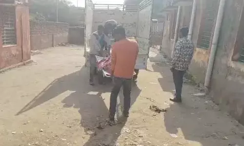 अधेड़ ने फांसी लगाकर की आत्‍महत्‍या