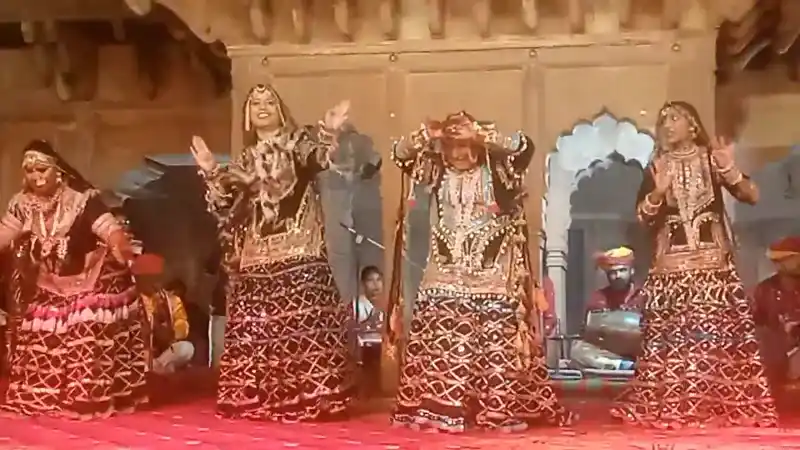 मूसी महारानी की छतरी पर सांस्कृतिक संध्या में गुलाबो की मनमोहक प्रस्तुति