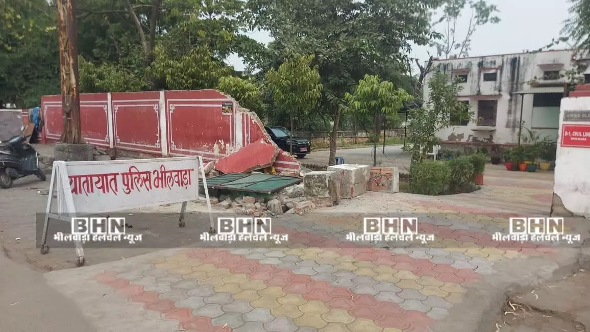 ट्रैक्टर ने तोड़ी न्यायाधीश के मकान की दीवार, एक घायल