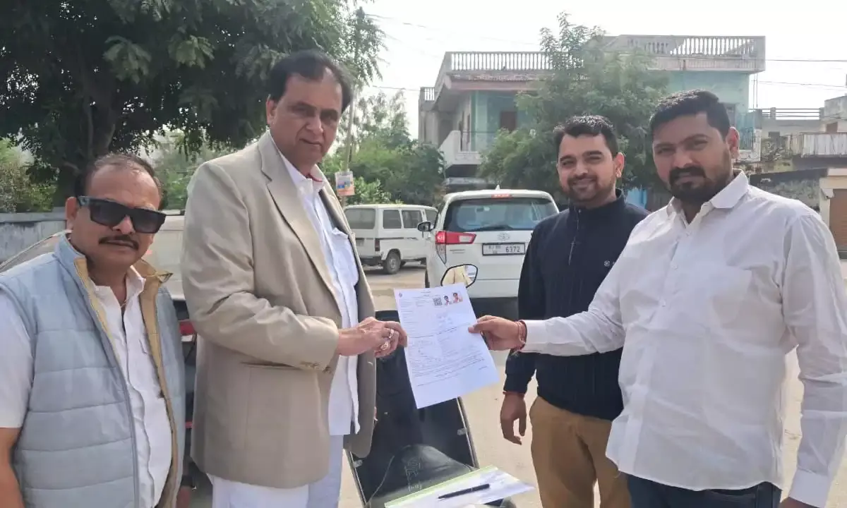 चंद कृपलानी ने SIR पोर्टल पर मतदाता फॉर्म भरा चंद कृपलानी ने SIR पोर्टल पर मतदाता फॉर्म भरा