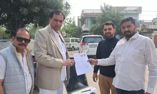 चंद कृपलानी ने SIR पोर्टल पर मतदाता फॉर्म भरा चंद कृपलानी ने SIR पोर्टल पर मतदाता फॉर्म भरा