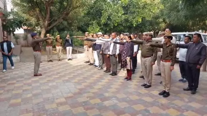 पुलिस ने बाल विवाह के खिलाफ शपथ अभियान चलाया