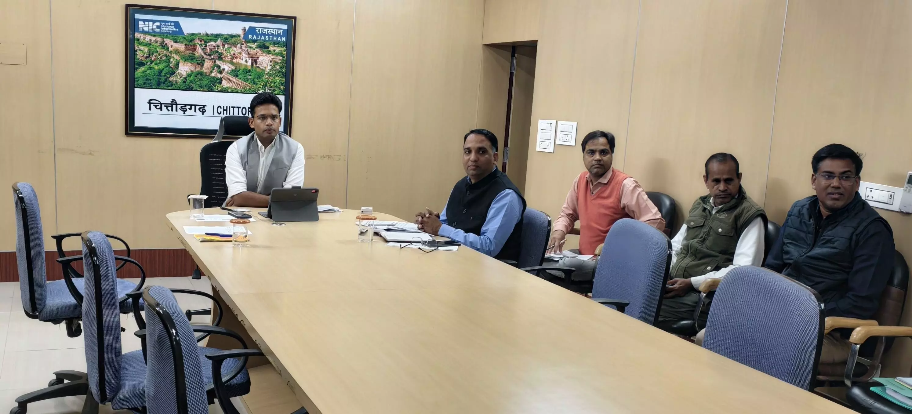 चित्तौड़गढ़ में 13 बीएलओ राज्यस्तर पर सम्मानित चित्तौड़गढ़ में 13 बीएलओ राज्यस्तर पर सम्मानित