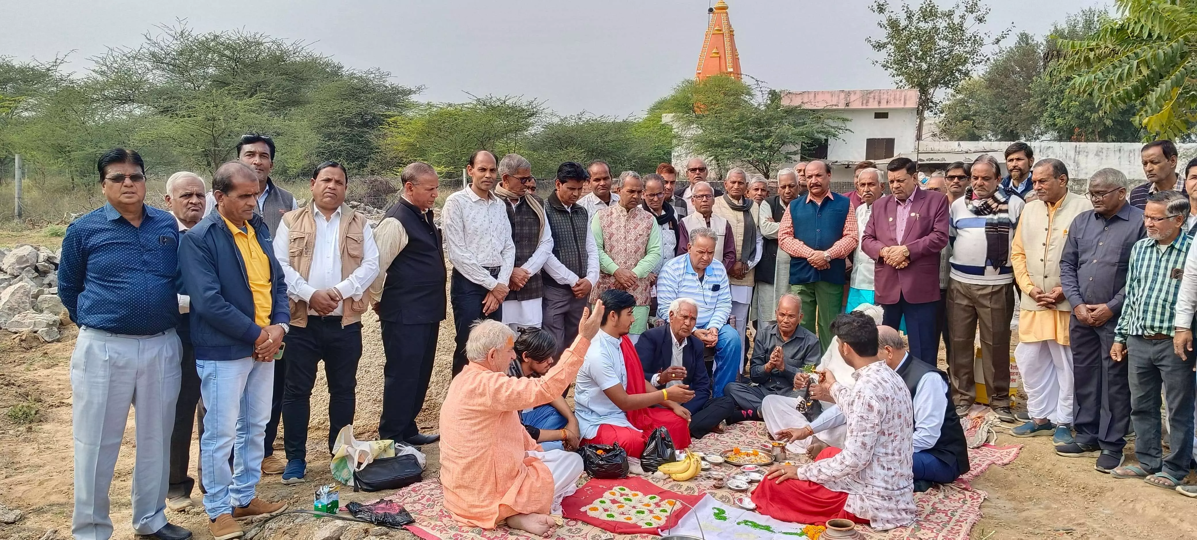 धानेश्वर में वैदिक मंत्रों से शिव मंदिर का किया शिलान्यास