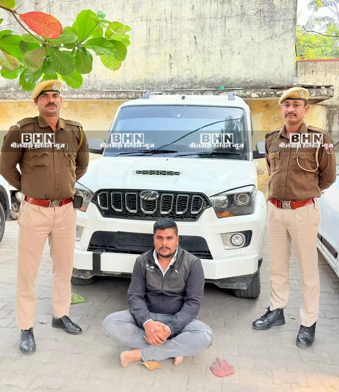 3 साल से फरार हिस्ट्रीशीटर हनुमान धाकड़ गिरफ्तार, बिना नंबरी स्कॉर्पियो जब्त