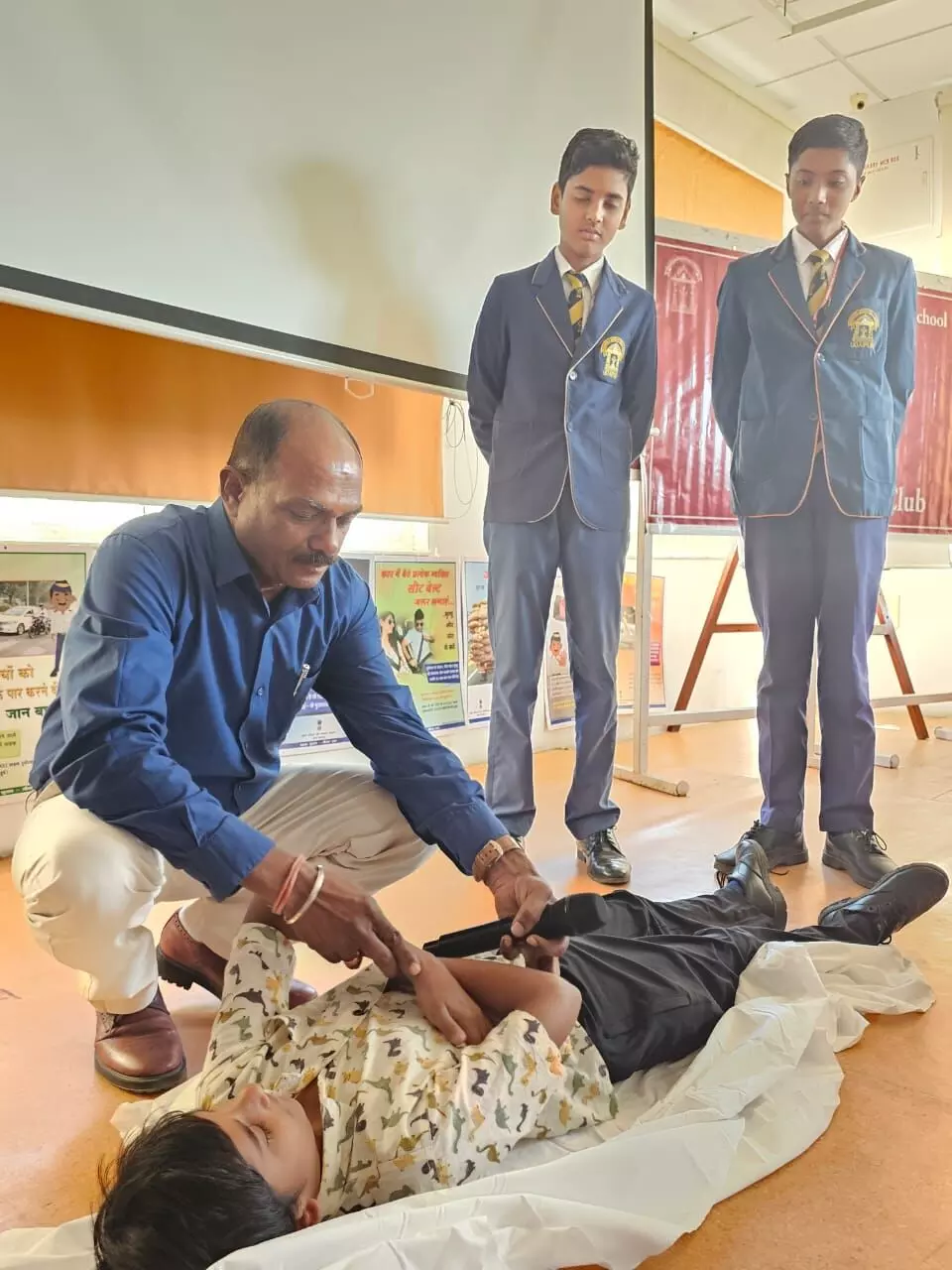 सड़क सुरक्षा जीवन रक्षा अभियान का शुभारंभ