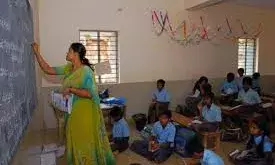 सरकारी स्कूलों में कक्षा 1 के प्रवेश पर बड़ा बदलाव, शिक्षा विभाग ने लिया यू-टर्न सरकारी स्कूलों में कक्षा 1 के प्रवेश पर बड़ा बदलाव, शिक्षा विभाग ने लिया यू-टर्न