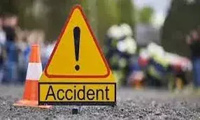 उदयपुर सिक्सलेन पर दर्दनाक हादसा: ट्रेलर की टक्कर से बाप–बेटी की मौत, मां गंभीर घायल उदयपुर सिक्सलेन पर दर्दनाक हादसा: ट्रेलर की टक्कर से बाप–बेटी की मौत, मां गंभीर घायल