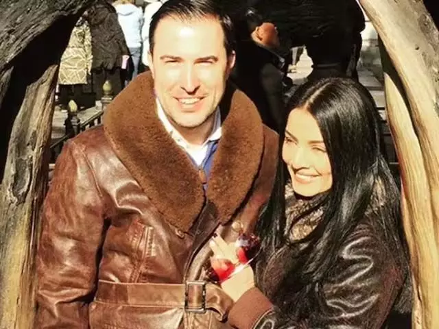 मुश्किल दौर से गुजर रहीं सेलिना जेटली, खुद को बताया ब्रोकेन हार्ट मदर, मीडिया से की खास अपील