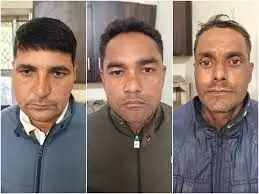 ट्रैफिक चालान के नाम पर अवैध वसूली, कॉन्स्टेबल-होमगार्ड समेत तीन गिरफ्तार