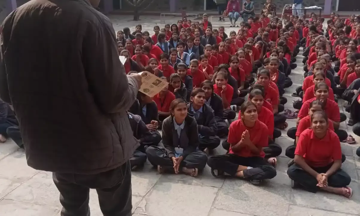 स्कूली विद्यार्थियो को समझाया गुड फूड बेड फूड