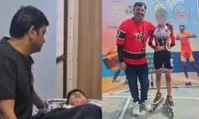 हेडिंग    रतलाम में 13 वर्षीय नेशनल स्केटर ने प्रिंसिपल की धमकी से डरकर लगाई छलांग, सीसीटीवी में चौंकाने वाला सच सामने आया