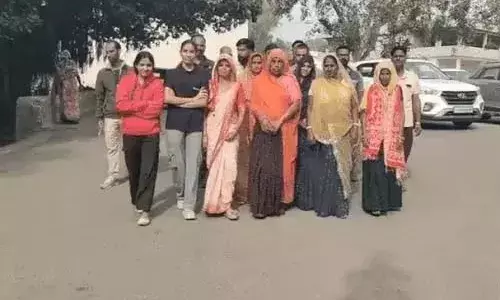 प्राइवेट कॉलोनी विकसित किए जाने पर पुरानी बस्तियों में रोष, प्रतापनगर थाने में प्रदर्शन