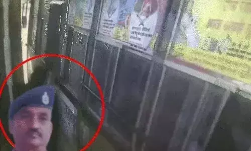 रोडवेज ने BSF के ASI को कुचला:पिलर और बस के बीच फंसे; बेटे की शादी के गहने लेने सीकर जा रहे थे; मौके पर मौत