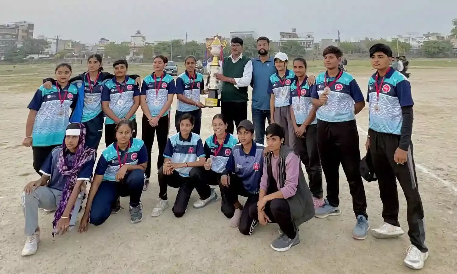 टेनिस बॉल क्रिकेट में भीलवाड़ा बालिकाओं का शानदार प्रदर्शन टेनिस बॉल क्रिकेट में भीलवाड़ा बालिकाओं का शानदार प्रदर्शन