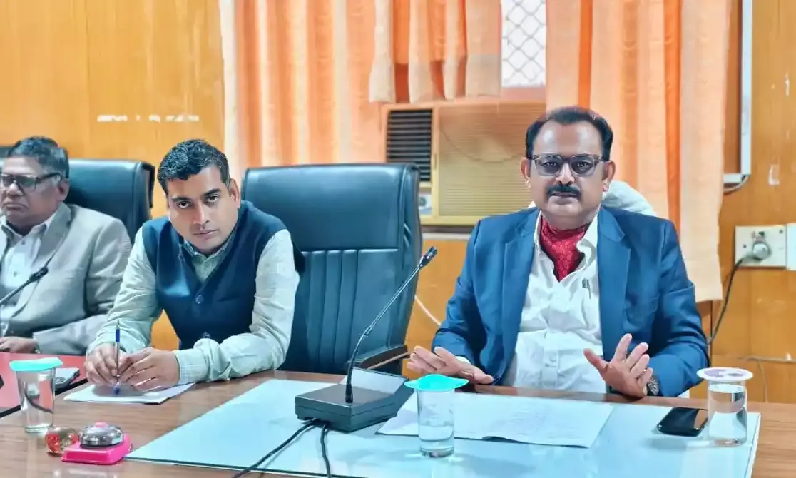 सुशासन तब ही, जब हर नागरिक के काम समय पर हों, यह हम सभी का दायित्व -कलक्टर सुशासन तब ही, जब हर नागरिक के काम समय पर हों, यह हम सभी का दायित्व -कलक्टर