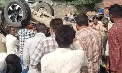 हमीरगढ़ थाना प्रभारी का वाहन दुर्घटनाग्रस्त, बाल-बाल बचे पुलिसकर्मी हमीरगढ़ थाना प्रभारी का वाहन दुर्घटनाग्रस्त, बाल-बाल बचे पुलिसकर्मी