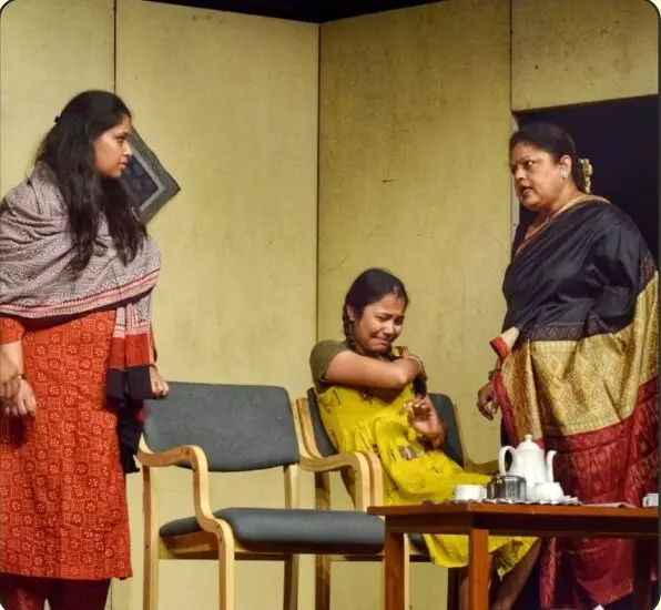 शिल्पग्राम में 7 दिसम्बर को नाटक ‘आधे अधूरे’ का मंचन