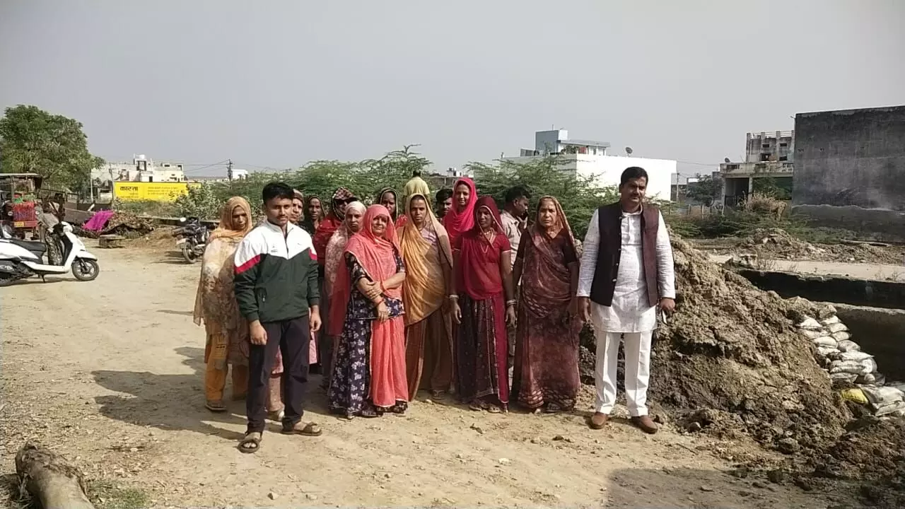 शाहपुरा में नहर की टूटती दीवार से वार्डवासियों में भय, प्रशासन से तुरंत कार्रवाई की मांग