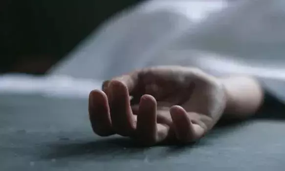 प्रेमी जोड़े को पेट्रोल डालकर जलाने का मामला, युवक ने उपचार के दौरान तोड़ा दम