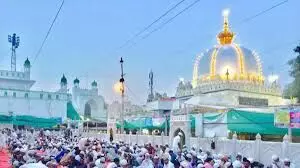 अजमेर दरगाह में अब लाइसेंसधारी खादिम ही करा सकेंगे जियारत, आवेदन प्रक्रिया शुरू