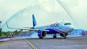 कुवैत से हैदराबाद आ रही इंडिगो फ्लाइट को बम धमकी, मुंबई में कराई गई आपातकाल लैंडिंग