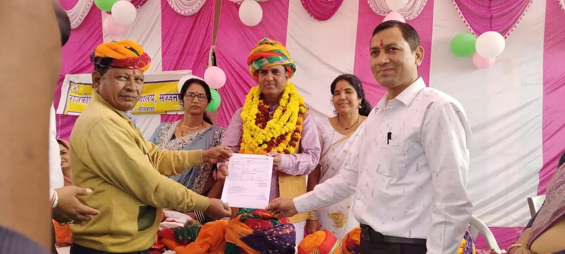 प्रधानाध्यापक छापरवाल का सम्मानित विदाई समारोह संपन्न