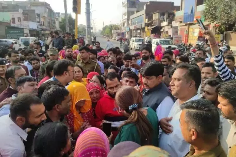 युवक की पत्थर से वार कर हत्या, पुलिस पर कार्रवाई न करने का आरोप लगाकर परिजन आक्रोशित