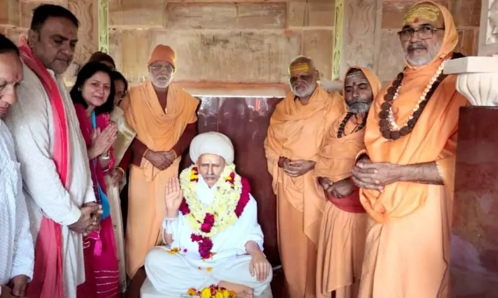 शक्करगढ़ में उमड़ा श्रद्धा का सागर, स्वामी अमराव महाराज के प्रथम निर्वाण महोत्सव का दिव्य समापन शक्करगढ़ में उमड़ा श्रद्धा का सागर, स्वामी अमराव महाराज के प्रथम निर्वाण महोत्सव का दिव्य समापन