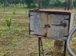 किशनपुरा में एक ही रात बारह कुओं से केबल चोरी ग्रामीणों में आक्रोश