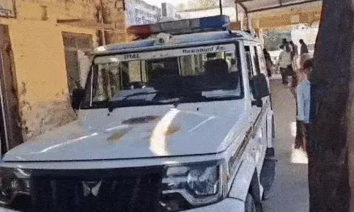 शादीशुदा प्रेमी-प्रेमिका टैंक में कूदे:युवती की मौत, युवक की हालत गंभीर