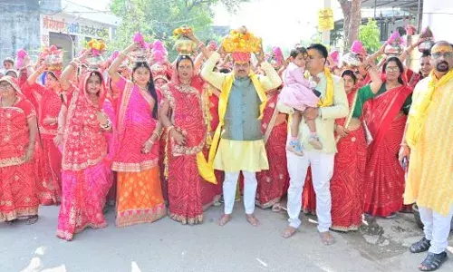 आरके पुरम में कलश यात्रा के साथ 7 दिवसीय भागवत कथा अमृत महोत्सव का शुभारंभ
