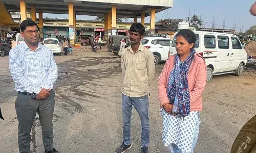 जिला कलेक्टर नमित मेहता के निर्देश पर अस्पताल, बस स्टैंड व उर्वरक वितरण की व्यवस्थाओं का निरीक्षण जिला कलेक्टर नमित मेहता के निर्देश पर अस्पताल, बस स्टैंड व उर्वरक वितरण की व्यवस्थाओं का निरीक्षण