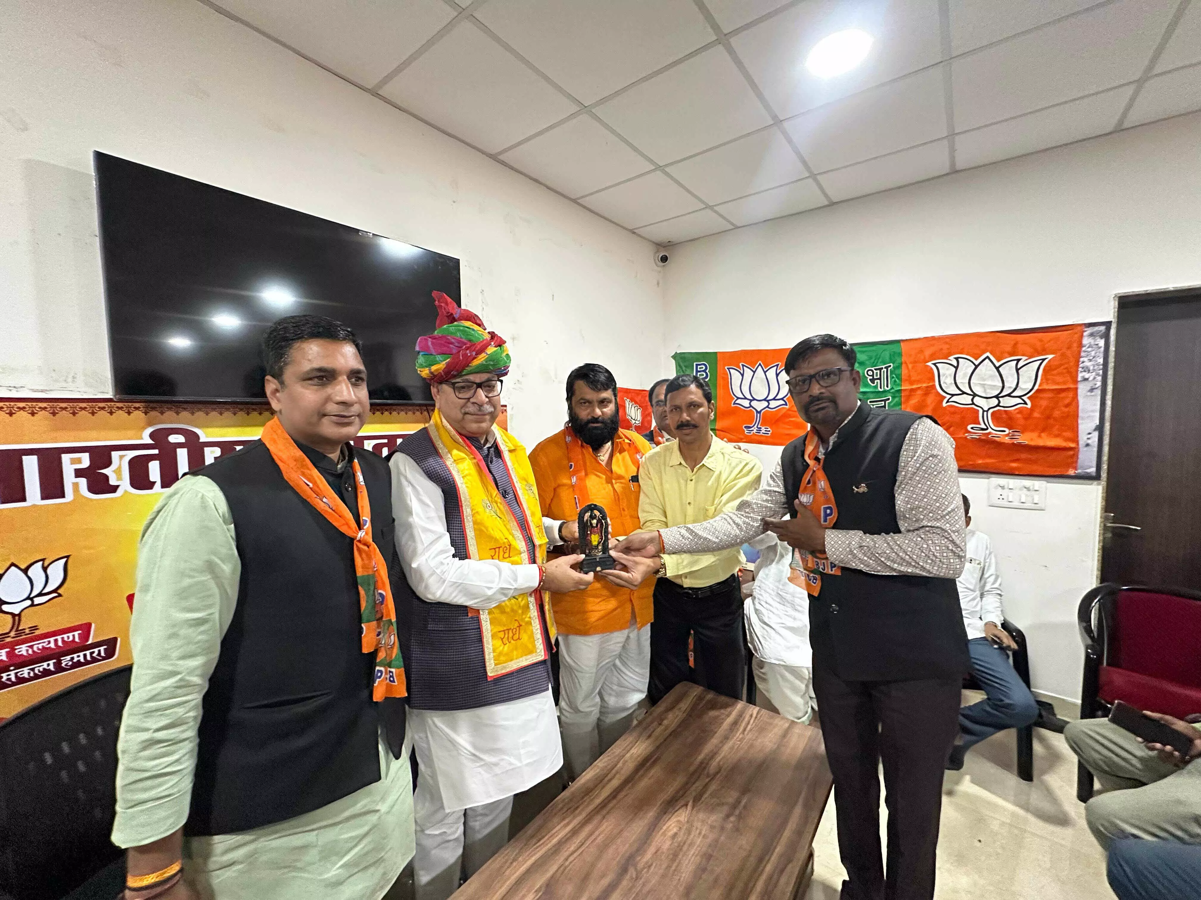 भाजपा नेता पुनिया के भीलवाड़ा आगमन पर जन मंच ने किया स्वागत