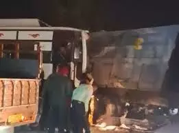 अमृतसर में भीषण सड़क हादसा चार की मौत और तीस से ज्यादा यात्री घायल