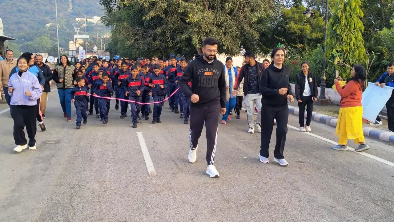 अंतर्राष्ट्रीय दिव्यांगजन दिवस पर फतहसागर पाल पर मैराथन का आयोजन