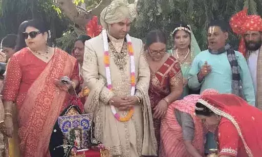 कथावाचक इंद्रेश उपाध्याय की मेहंदी और हल्दी आज:सिंगर बी-प्राक, जया किशोरी जयपुर पहुंचीं; संजय दत्त समेत कई सेलिब्रिटी आएंगे