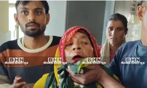 धनोप माताजी रोड पर अनावश्यक ब्रेकर से दुपहिया वाहन चालक घायल